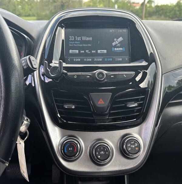 2016 Chevrolet Spark 1LT - Photo 14