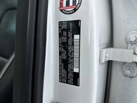 2022 Volvo XC90 Recharge T8 R-Design