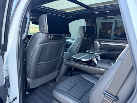 2025 Cadillac Escalade-V