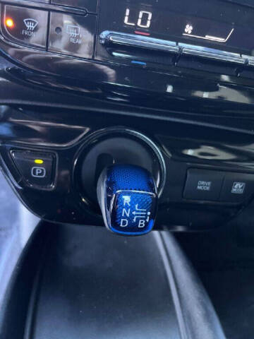 2022 Toyota Prius L Eco