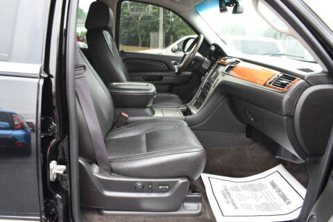 2013 Cadillac Escalade Platinum Edition