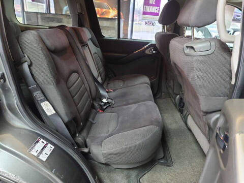 2006 Nissan Pathfinder SE