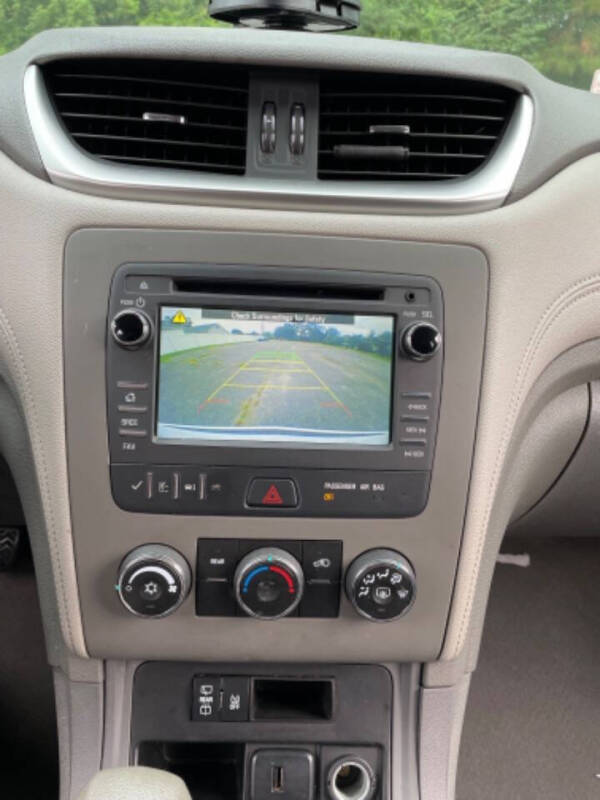 2017 Chevrolet Traverse LS