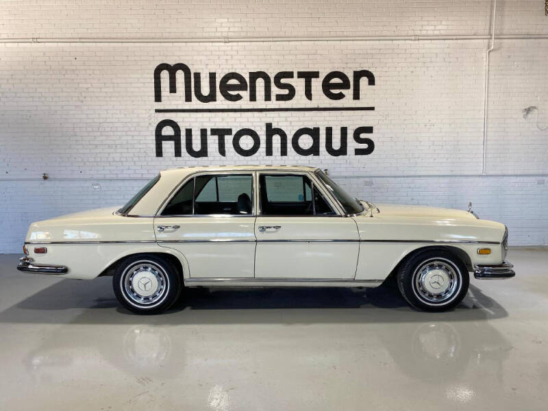 1972 Mercedes-Benz 280-Class
