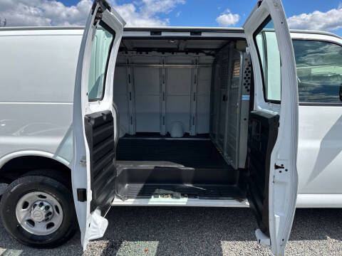 2017 Chevrolet Express 2500