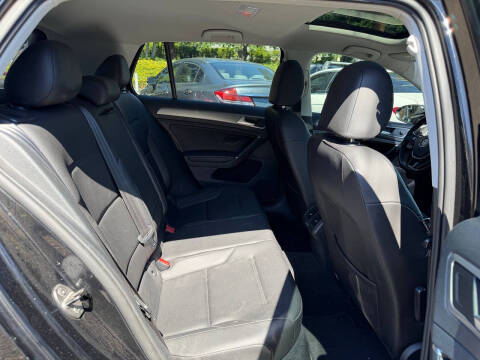 2017 Volkswagen Golf TSI S