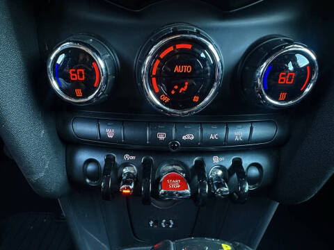 2017 MINI Hardtop 4 Door Cooper