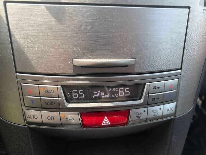 2011 Subaru Outback 2.5i Limited