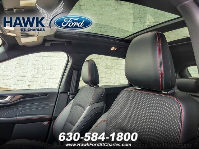 2025 Ford Escape ST-Line Select