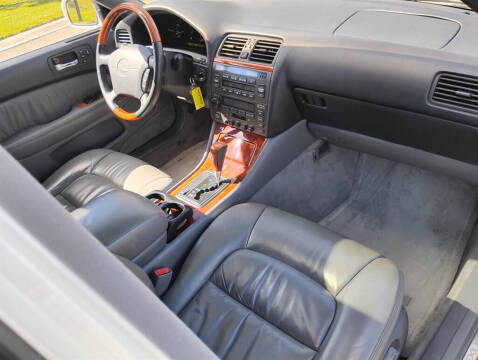 1998 Lexus LS 400