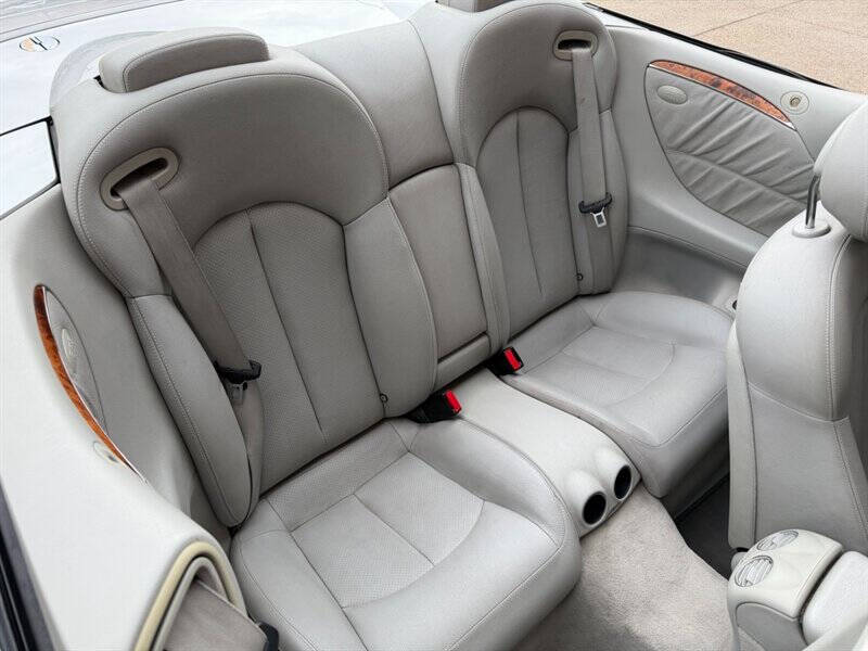 2005 Mercedes-Benz CLK CLK 320