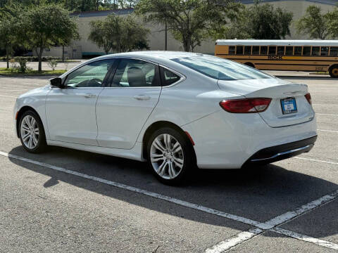 2015 Chrysler 200 Limited