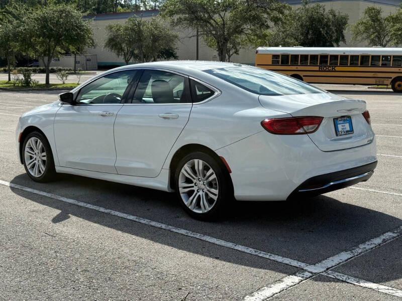2015 Chrysler 200 Limited