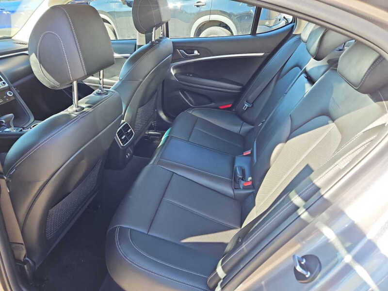 2025 Genesis G70