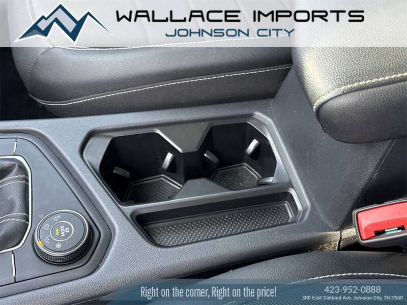 2022 Volkswagen Taos SE 4Motion