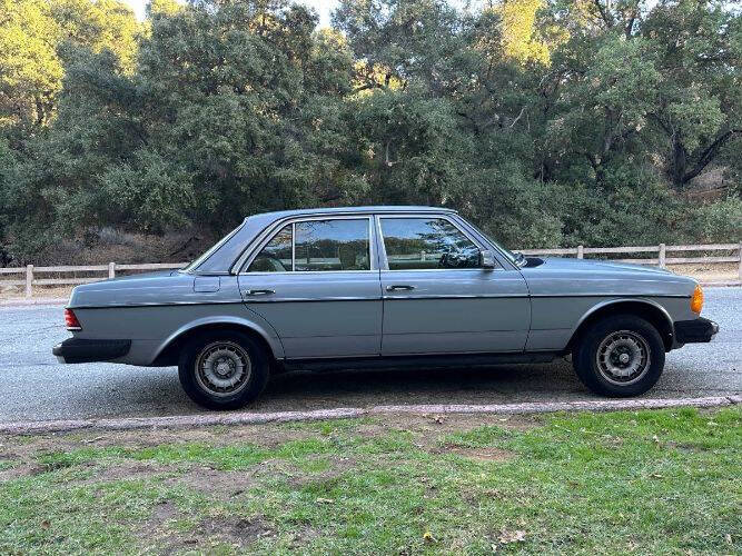 1983 Mercedes-Benz 300-Class