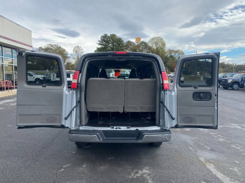 2017 Chevrolet Express LT 3500