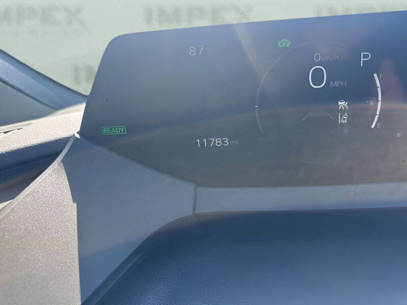 2025 Toyota Prius XLE