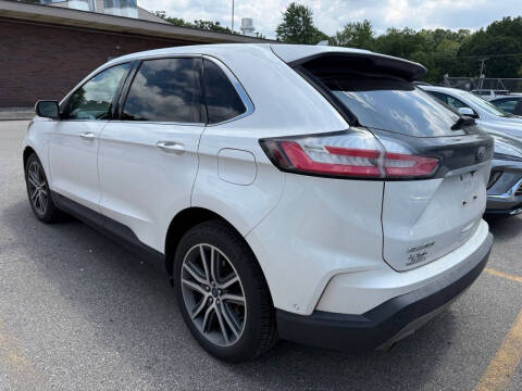 2019 Ford Edge Titanium