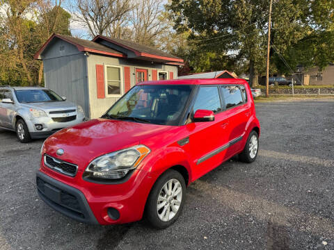 2013 Kia Soul +