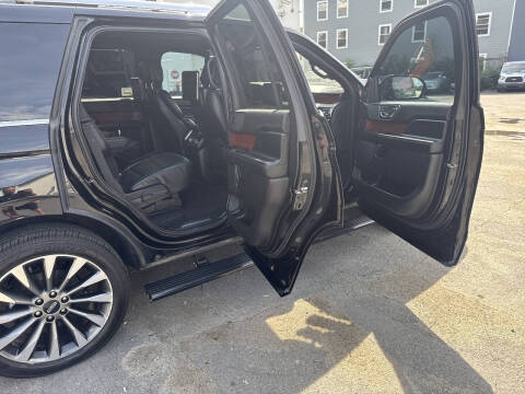 2018 Lincoln Navigator Select