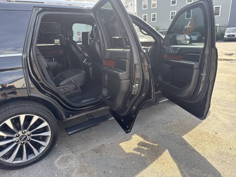 2018 Lincoln Navigator Select