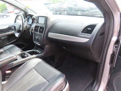 2016 Dodge Grand Caravan R/T