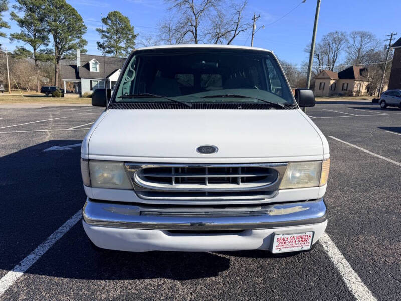 2001 Ford E-Series