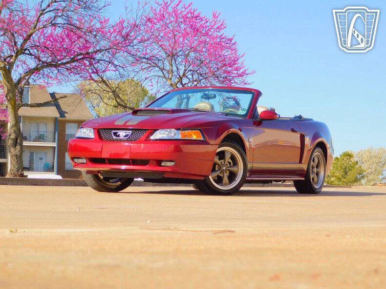 2004 Ford Mustang GT Deluxe