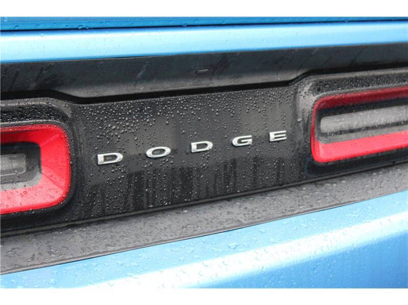 2015 Dodge Challenger SXT Plus