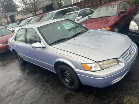 1997 Toyota Camry for sale at Blue Line Auto Group in Portland OR