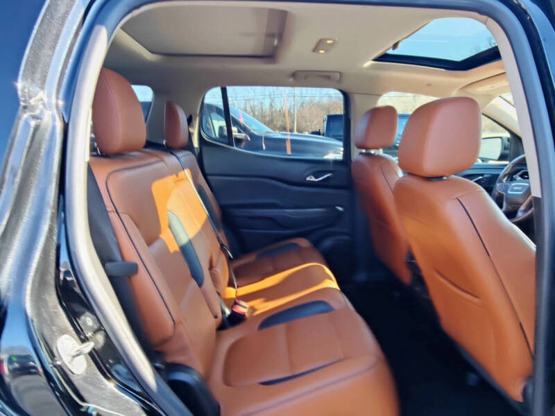 2017 GMC Acadia SLT-1