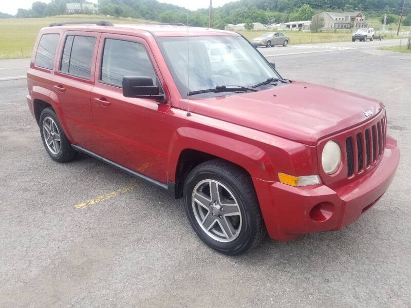 2010 Jeep Patriot for sale at GT Auto Group in Goodlettsville TN