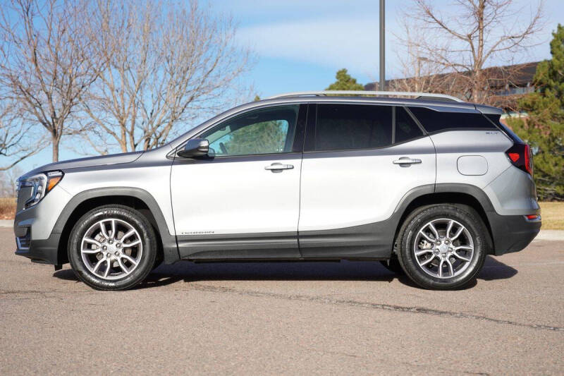 2024 GMC Terrain SLT