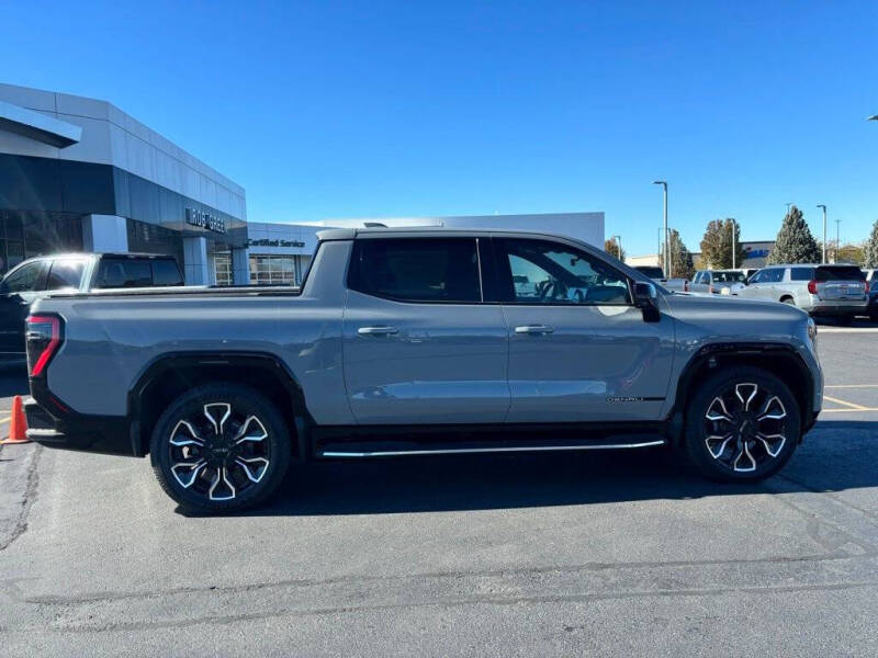 2024 GMC Sierra EV Denali Edition 1