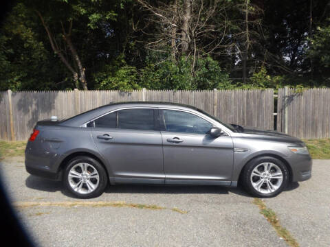 2014 Ford Taurus SEL