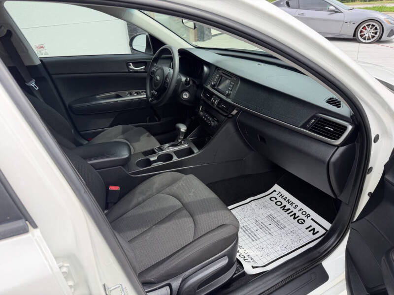 2016 Kia Optima LX