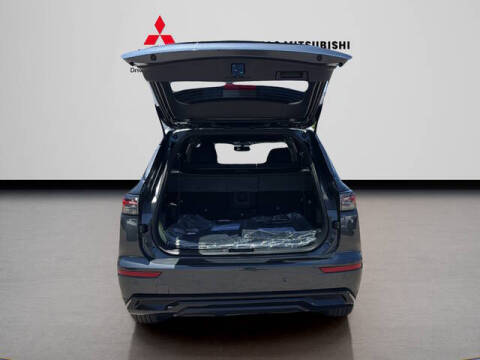 2026 Mitsubishi Outlander LE