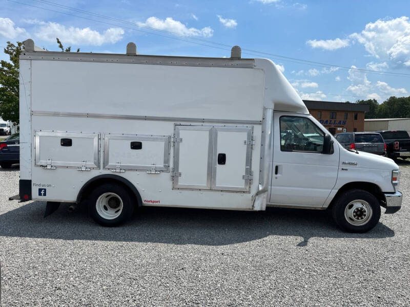 2019 Ford E-Series