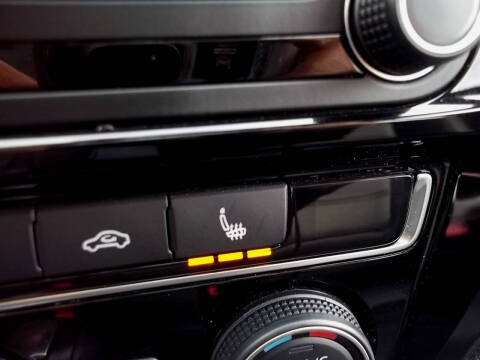 2017 Volkswagen Jetta 1.8T SEL Premium