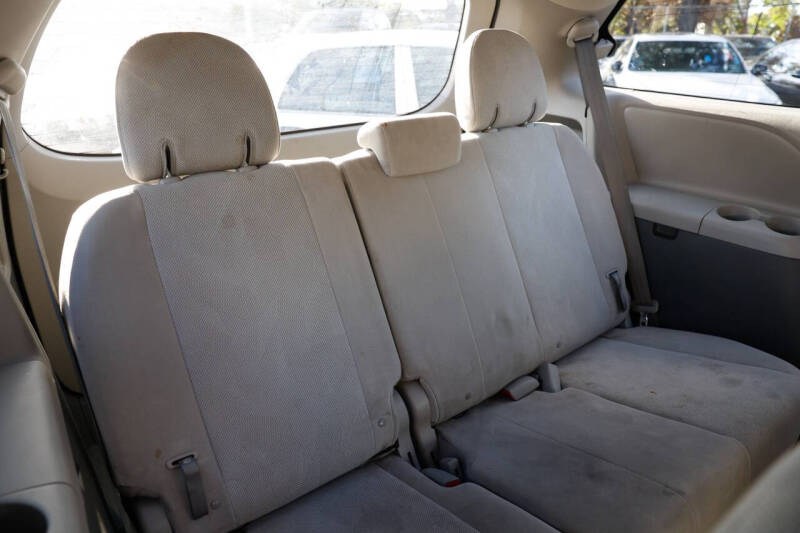 2019 Toyota Sienna L 7-Passenger