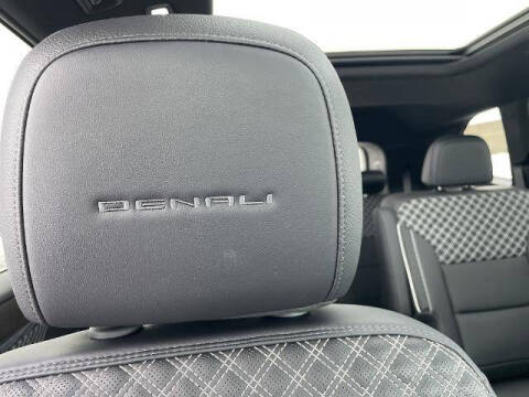 2025 GMC Acadia Denali