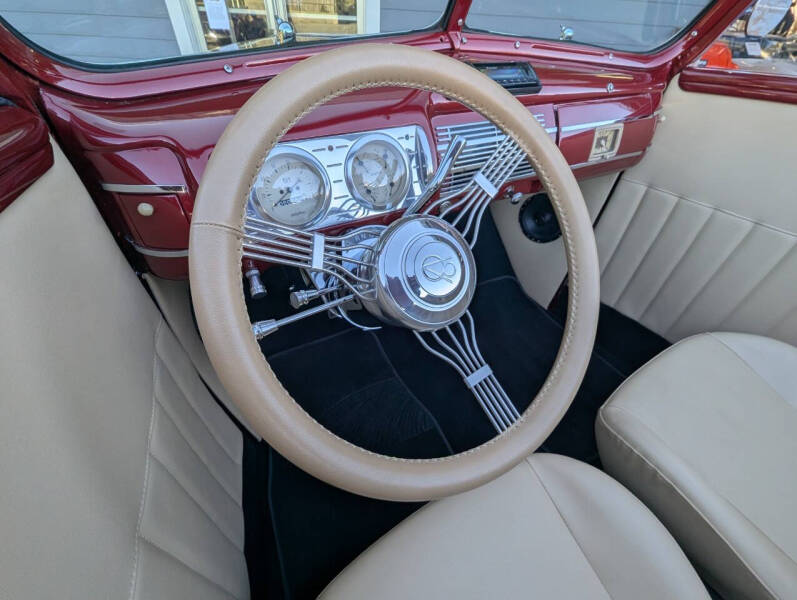 1940 Ford Cabriolet