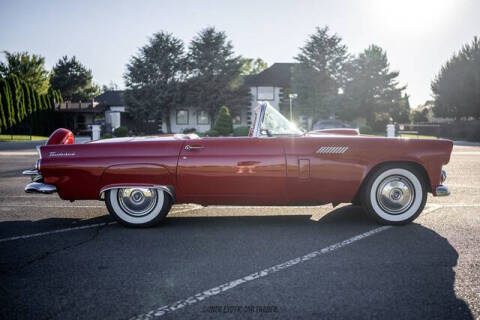 1956 Ford Thunderbird