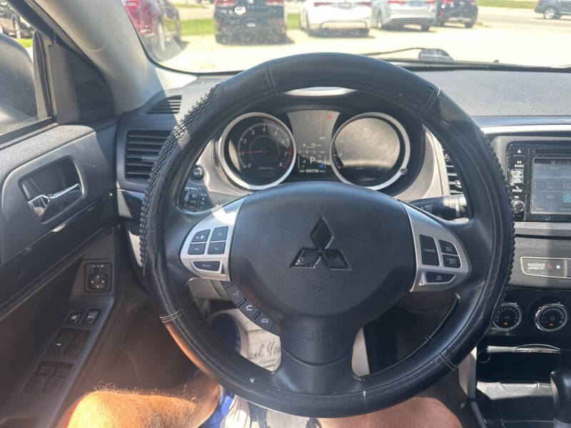 2017 Mitsubishi Lancer ES