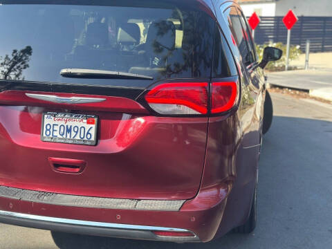 2018 Chrysler Pacifica Touring L Plus
