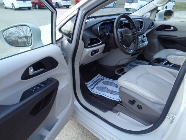 2020 Chrysler Pacifica Touring L