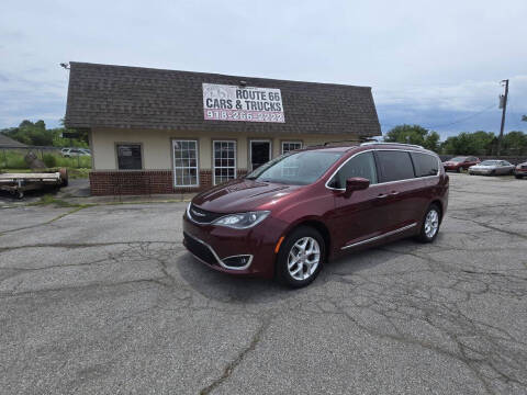 2017 Chrysler Pacifica Touring-L Plus