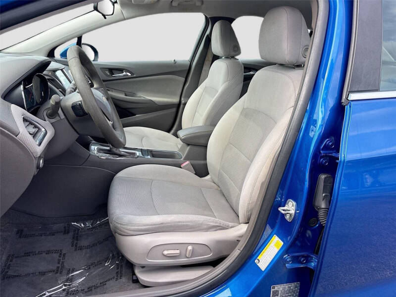 2018 Chevrolet Cruze LT Auto