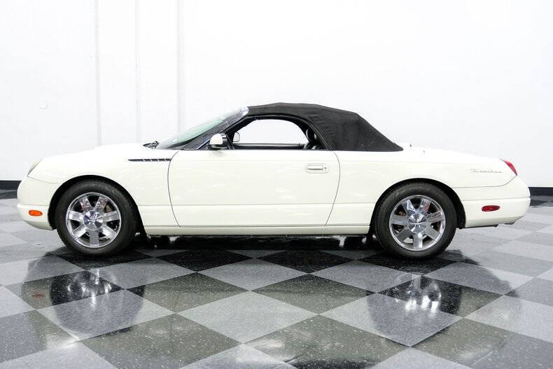 2002 Ford Thunderbird Deluxe